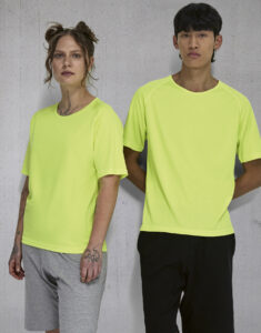 Kerge ja pehme V-kaelusega T-särk – Fruit of the Loom Iconic