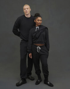 Mugav ja stiilne kapuutsiga pusa